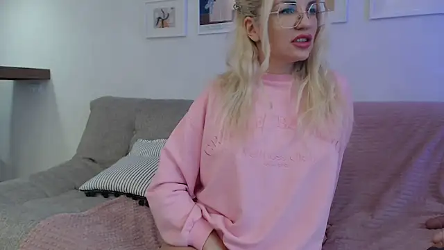 Snapshot of Nurse_Doc chatting on 10, 11, 2025 Nurse Doc online show from 10, 11, 2025