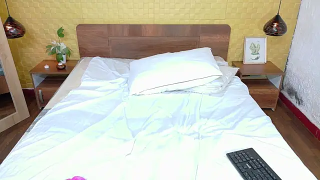 Mrs booty online show from 6, 1, 2025