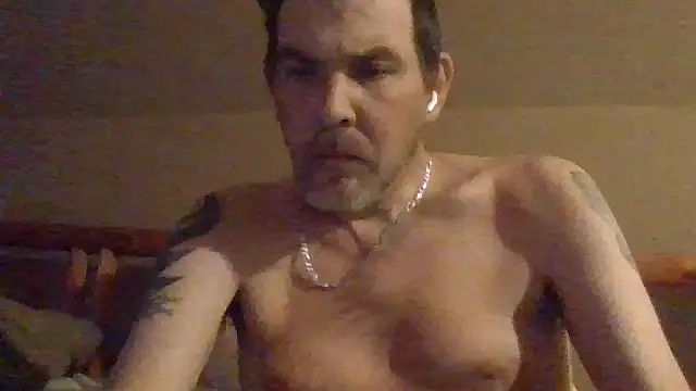 Snapshot of sdmsilver1983 chatting on 5, 10, 2025 sdmsilver1983 online show from 5, 10, 2025