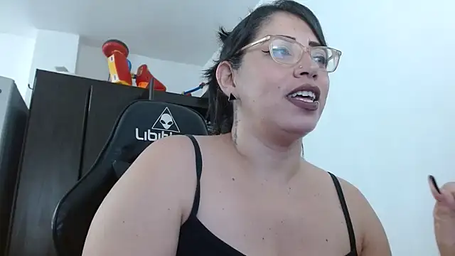 natashasmithe online show from 22, 2, 2025