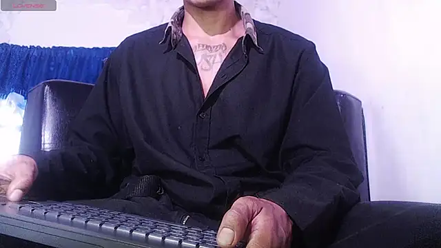 Snapshot of Ryan_coopper chatting on 12, 3, 2025 Ryan coopper online show from 12, 3, 2025