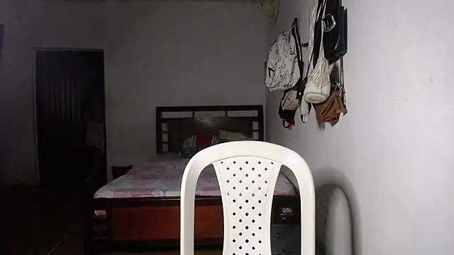 Snapshot of foxysweet09 chatting on 13, 1, 2025 foxysweet09 online show from 13, 1, 2025