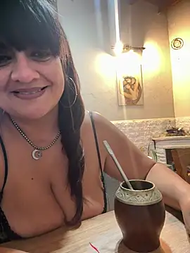 Snapshot of Sensualmente333 chatting on 16, 5, 2026 Sensualmente333 online show from 16, 5, 2026