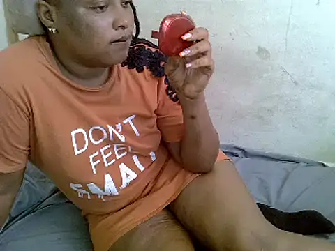 Snapshot of Crystal__Gee chatting on 13, 2, 2025 Crystal Gee online show from 13, 2, 2025