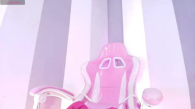 Snapshot of paulinasaeEnz chatting on 3, 2, 2025 paulinasaeEnz online show from 3, 2, 2025