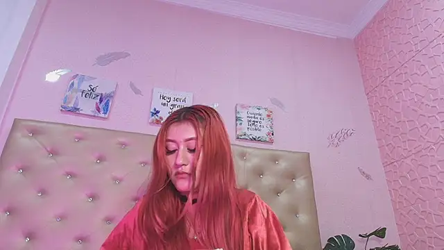 Snapshot of paulinasaeEnz chatting on 14, 2, 2025 paulinasaeEnz online show from 14, 2, 2025