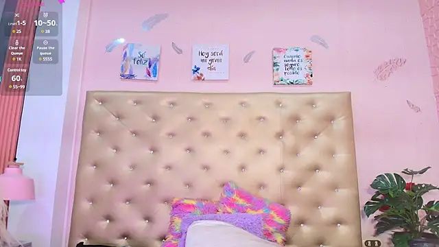 Snapshot of paulinasaeEnz chatting on 22, 2, 2025 paulinasaeEnz online show from 22, 2, 2025