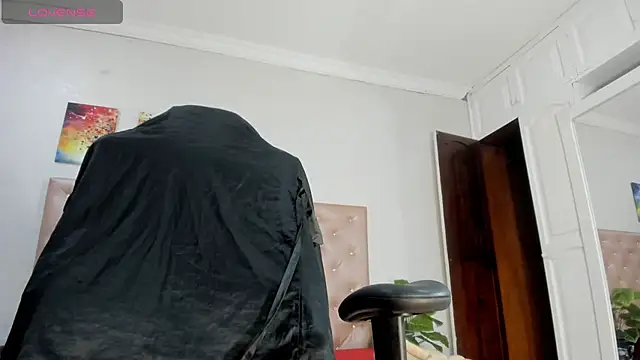 Snapshot of paulinasaeEnz chatting on 11, 9, 2025 paulinasaeEnz online show from 11, 9, 2025