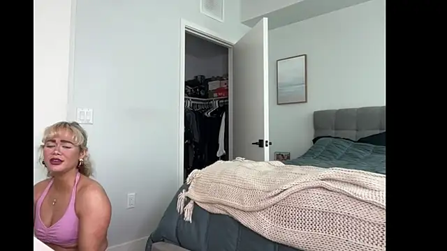 ElenaErickson online show from 22, 10, 2025