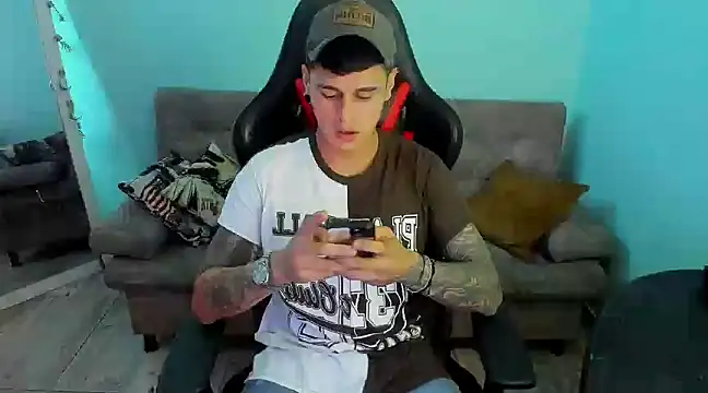 E Moon online show from 30, 12, 2024