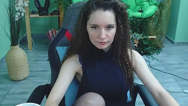 Miss Barbara  online show from 25, 2, 2025