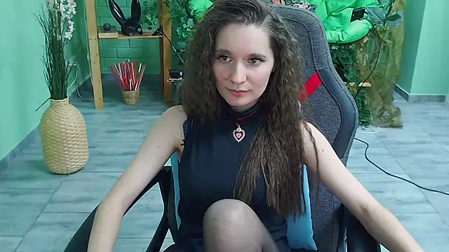 Miss Barbara  online show from 28, 2, 2025