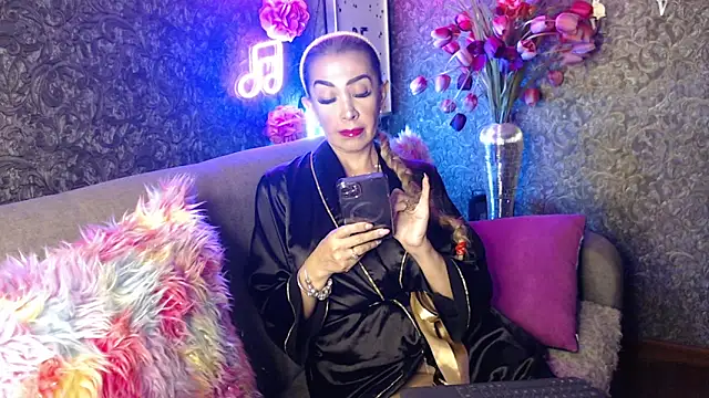 Snapshot of EvelinaGrey chatting on 16, 1, 2025 EvelinaGrey online show from 16, 1, 2025