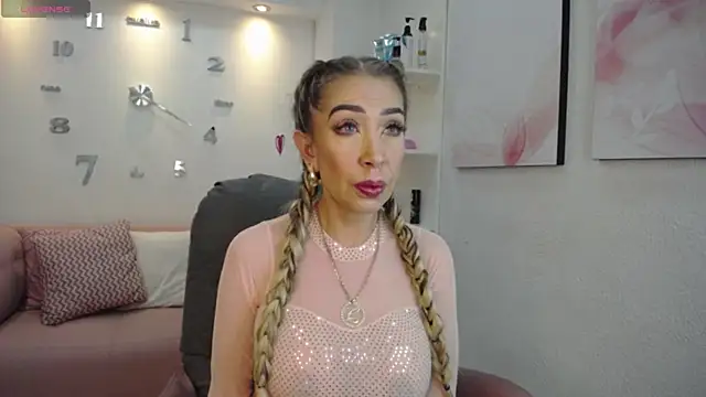 Snapshot of EvelinaGrey chatting on 16, 3, 2025 EvelinaGrey online show from 16, 3, 2025