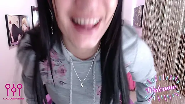 Cristal w online show from 22, 10, 2025