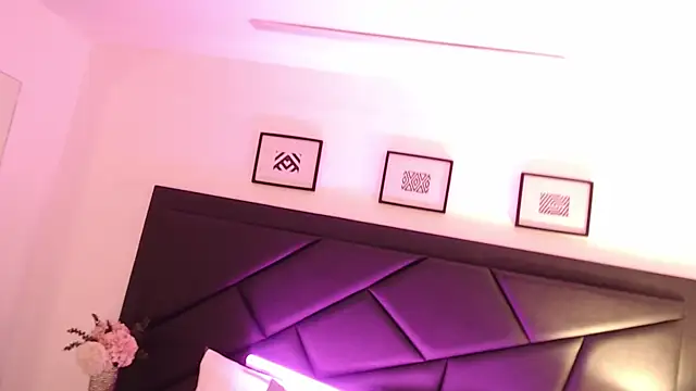 Snapshot of KattyPortman chatting on 20, 12, 2024 KattyPortman online show from 20, 12, 2024