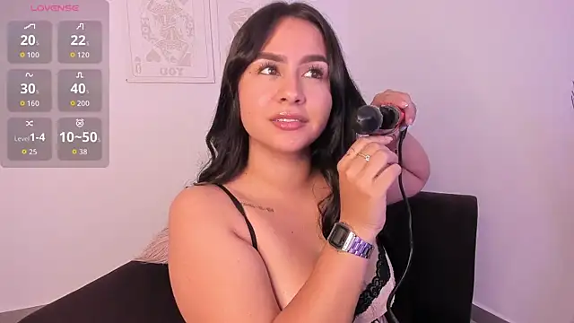 Snapshot of KattyPortman chatting on 4, 10, 2025 KattyPortman online show from 4, 10, 2025