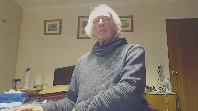 Snapshot of WaverlyKernow chatting on 27, 1, 2025 WaverlyKernow online show from 27, 1, 2025