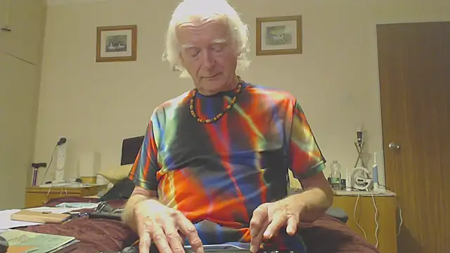 Snapshot of WaverlyKernow chatting on 7, 2, 2025 WaverlyKernow online show from 7, 2, 2025