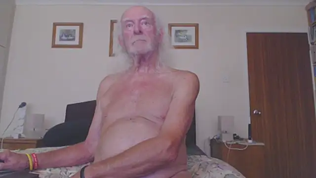 Snapshot of WaverlyKernow chatting on 25, 6, 2026 WaverlyKernow online show from 25, 6, 2026