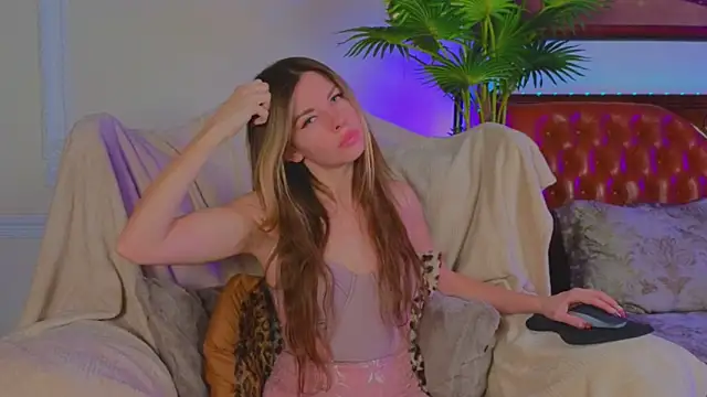 Real Tini online show from 22, 2, 2025