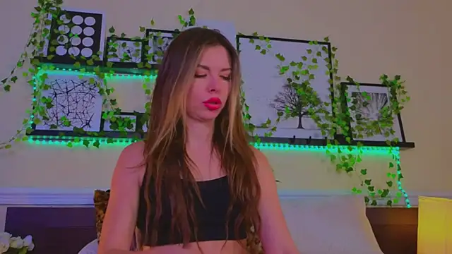 Real Tini online show from 23, 2, 2025