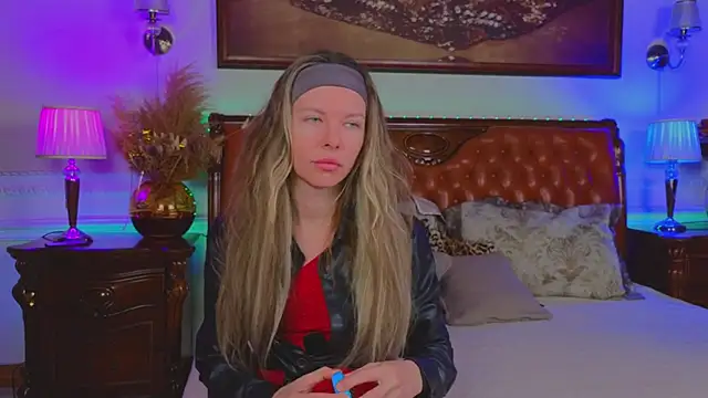 Real Tini online show from 10, 1, 2026