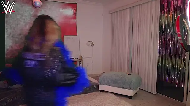 Aprilreign online show from 7, 2, 2026