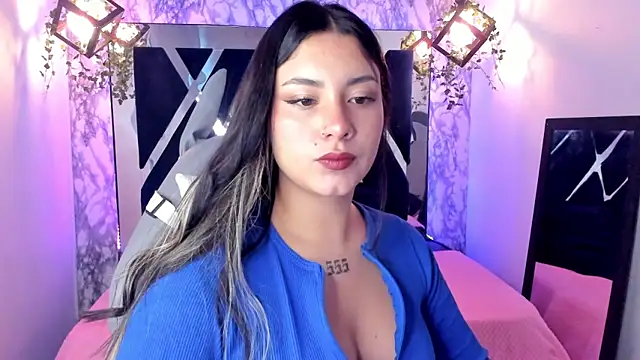 Lia 14  online show from 30, 1, 2025