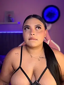 Emily cooper20 online show from 21, 4, 2026