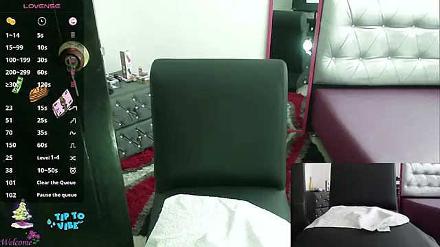 Snapshot of ViickySexy chatting on 3, 12, 2024 ViickySexy online show from 3, 12, 2024