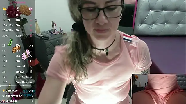 Snapshot of ViickySexy chatting on 6, 12, 2024 ViickySexy online show from 6, 12, 2024