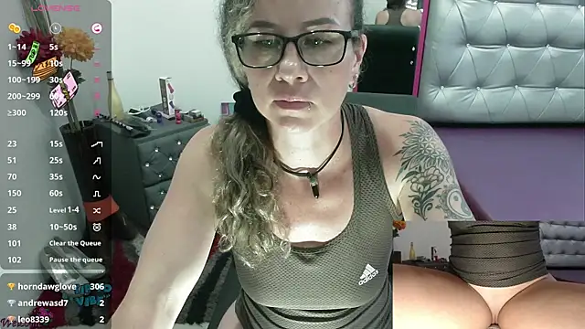 Snapshot of ViickySexy chatting on 7, 1, 2025 ViickySexy online show from 7, 1, 2025