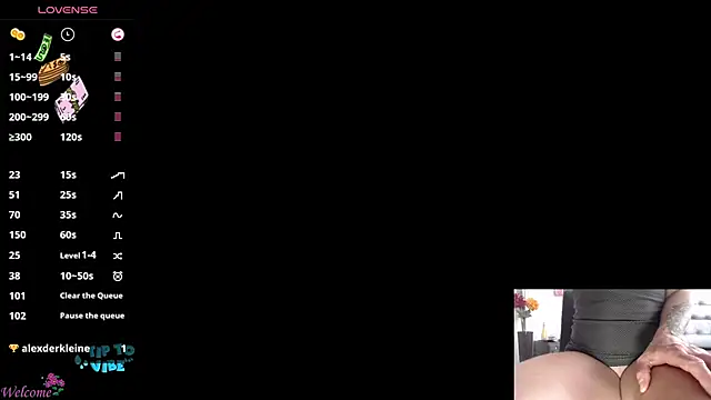 Snapshot of ViickySexy chatting on 10, 1, 2025 ViickySexy online show from 10, 1, 2025