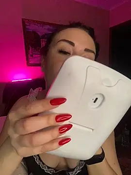 Roxana Bell online show from 25, 2, 2025