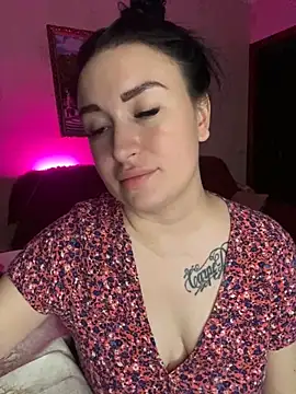 Roxana Bell online show from 12, 3, 2025