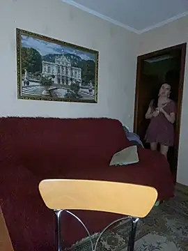 Snapshot of Roxana_Bell chatting on 25, 6, 2026 Roxana Bell online show from 25, 6, 2026