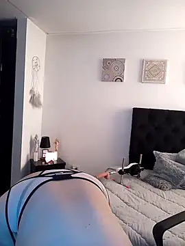 tata laima   online show from 12, 2, 2025