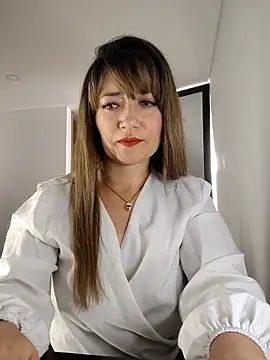 tata laima   online show from 4, 11, 2025