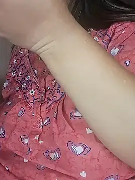 Snapshot of Ravina_patil1 chatting on 5, 2, 2025 Ravina patil1 online show from 5, 2, 2025