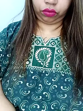 Snapshot of Ravina_patil1 chatting on 11, 11, 2025 Ravina patil1 online show from 11, 11, 2025