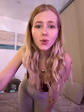 LunaRase online show from 9, 11, 2025