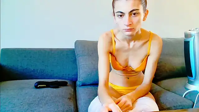 Snapshot of Fit_Yummy chatting on 8, 2, 2025 Fit Yummy online show from 8, 2, 2025