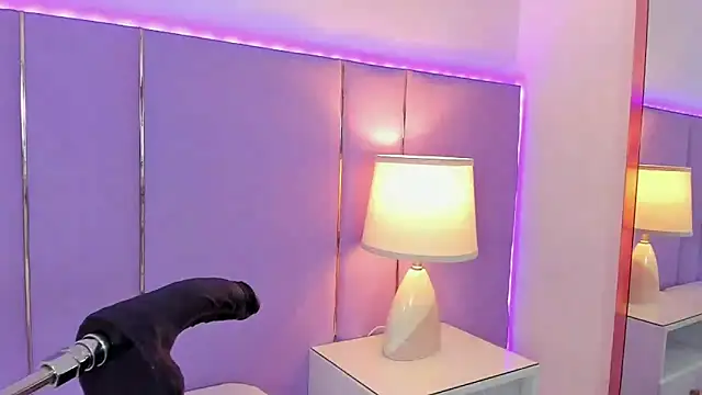 SophyRuiz  online show from 12, 11, 2025