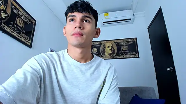 Snapshot of EstebanPerez_ chatting on 15, 1, 2025 EstebanPerez online show from 15, 1, 2025