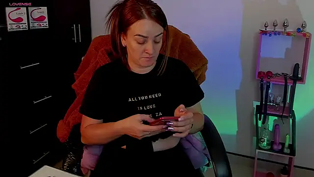 sara goodgirl13 online show from 22, 12, 2024