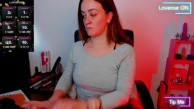 sara goodgirl13 online show from 28, 2, 2025