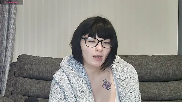 Snapshot of SquirtingIrishShannon chatting on 25, 2, 2025 SquirtingIrishShannon online show from 25, 2, 2025