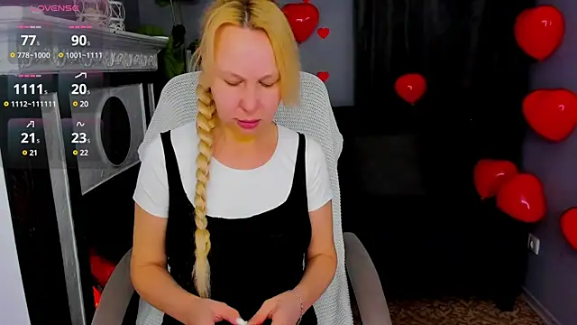 Snapshot of Anny_Jey_ chatting on 15, 2, 2025 Anny Jey online show from 15, 2, 2025