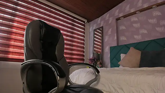 Snapshot of Moony_14 chatting on 15, 1, 2025 Moony 14 online show from 15, 1, 2025